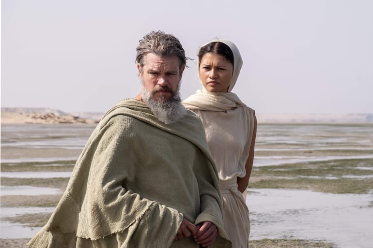 Matt Damon y Zendaya en 'La Odisea'.